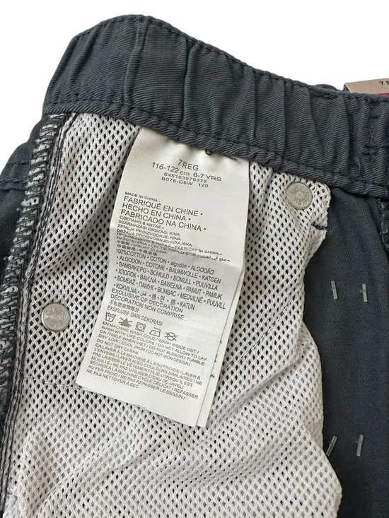 Levi's Boys Size 7 Dark Gray Elastic Waist Shorts with White Mesh Lining NWT - Picture 4 of 6